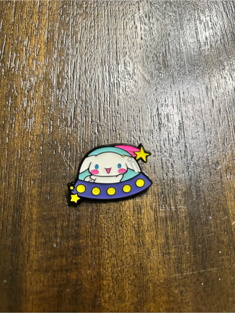 Cinnamoroll Pin